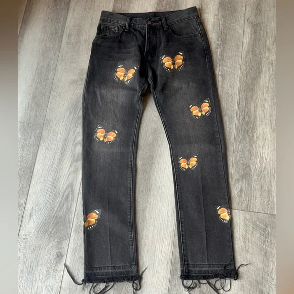 MNML Slim Straight Graphic Butterfly Jeans. - Picture 14 of 14